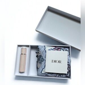 Dior All Around The World Motif Set